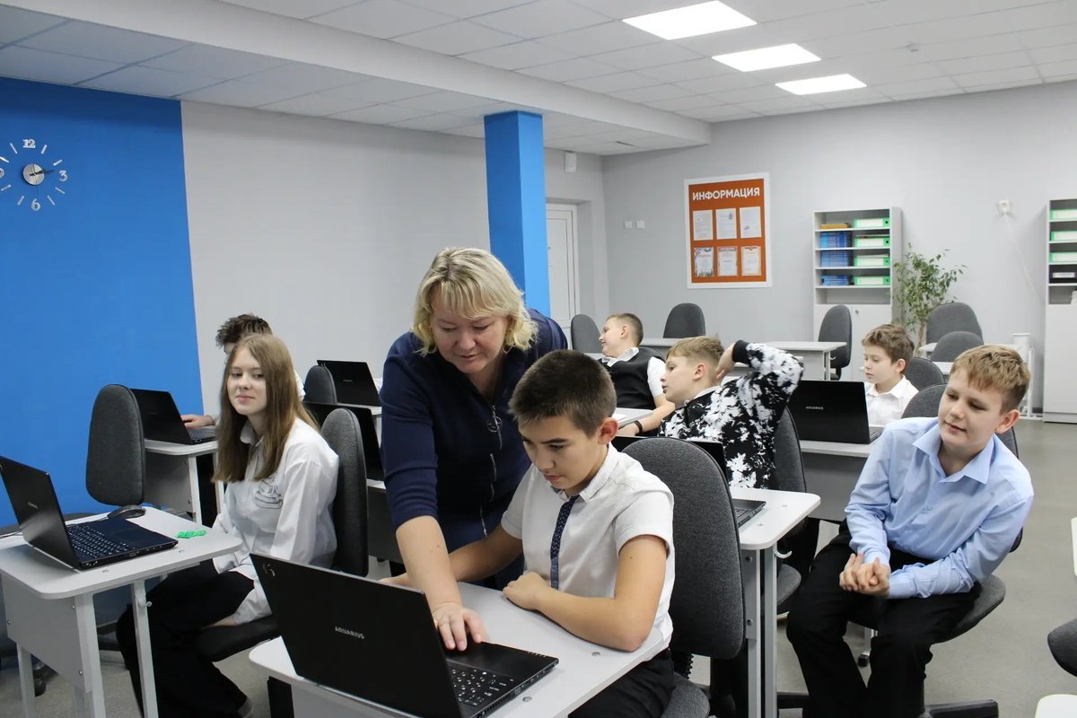 08.12.2025г. в МБОУ «Лицей №24» г.Волгодонска состоялись занятия в Центре цифрового образования детей «IT- куб»